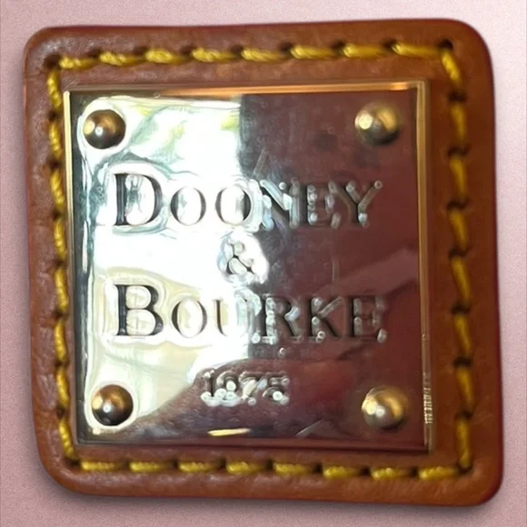 Authentic Dooney & Bourke Pink White Chevron Satchel Tote Strap Barbie Girly Y2K - Picture 3 of 16